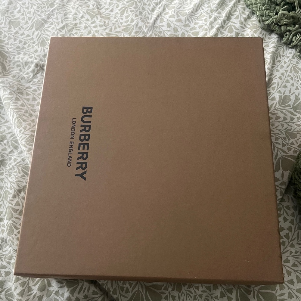 Men Burberry Arthur Sneaker Size 48